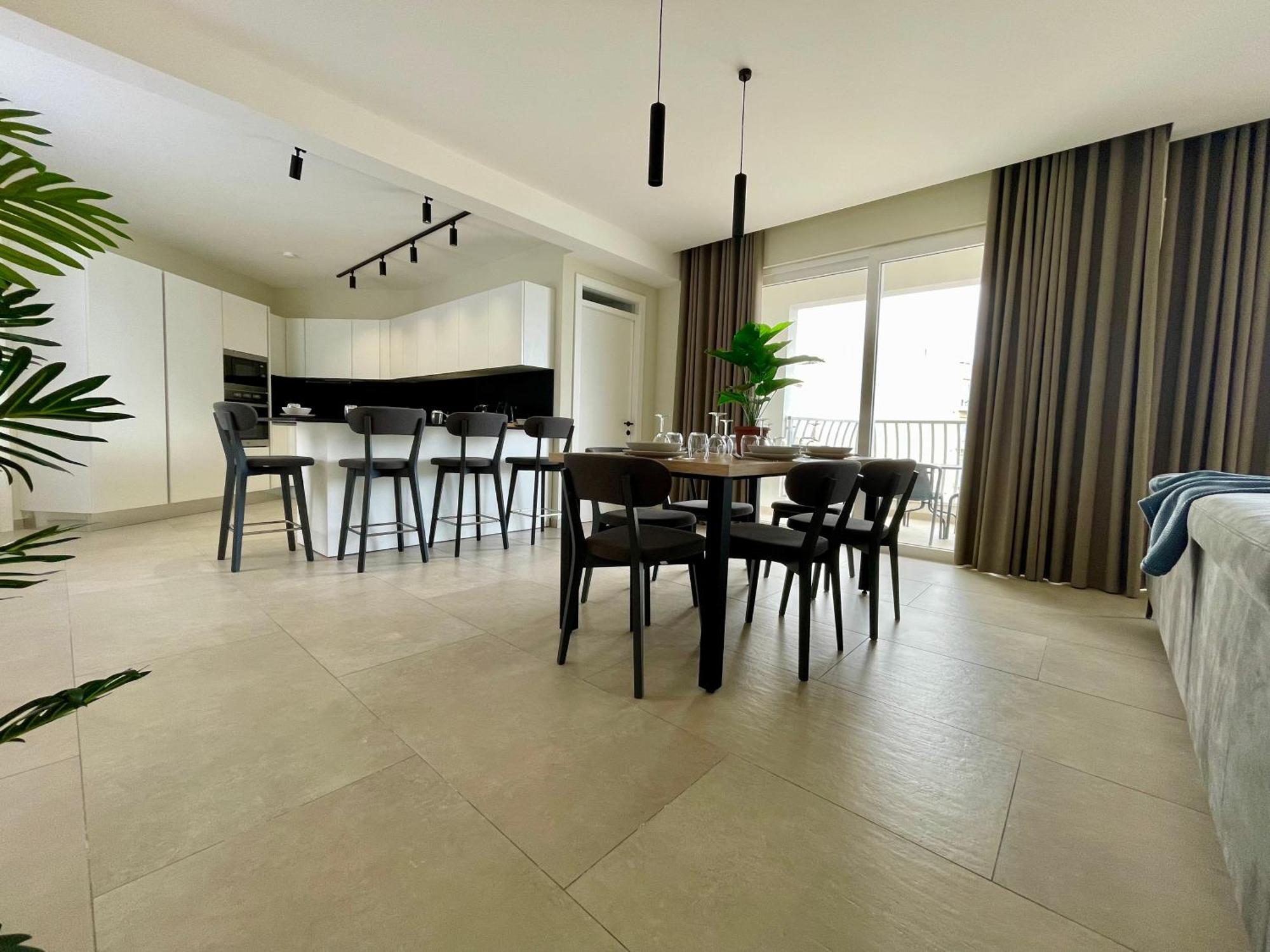 Bugibba Square Seafront Lux Apartments By Holi St. Paul's Bay Ngoại thất bức ảnh