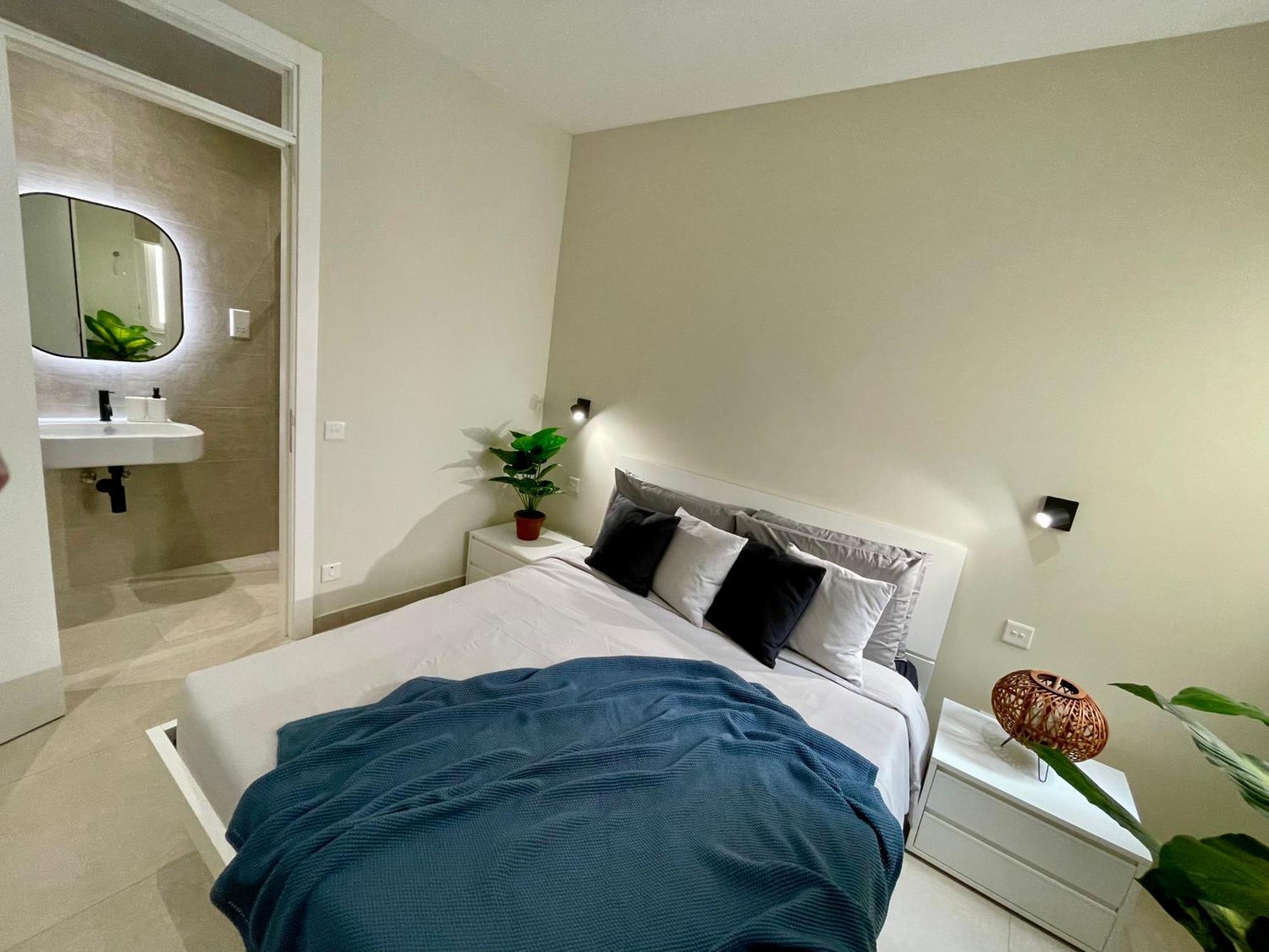 Bugibba Square Seafront Lux Apartments By Holi St. Paul's Bay Ngoại thất bức ảnh