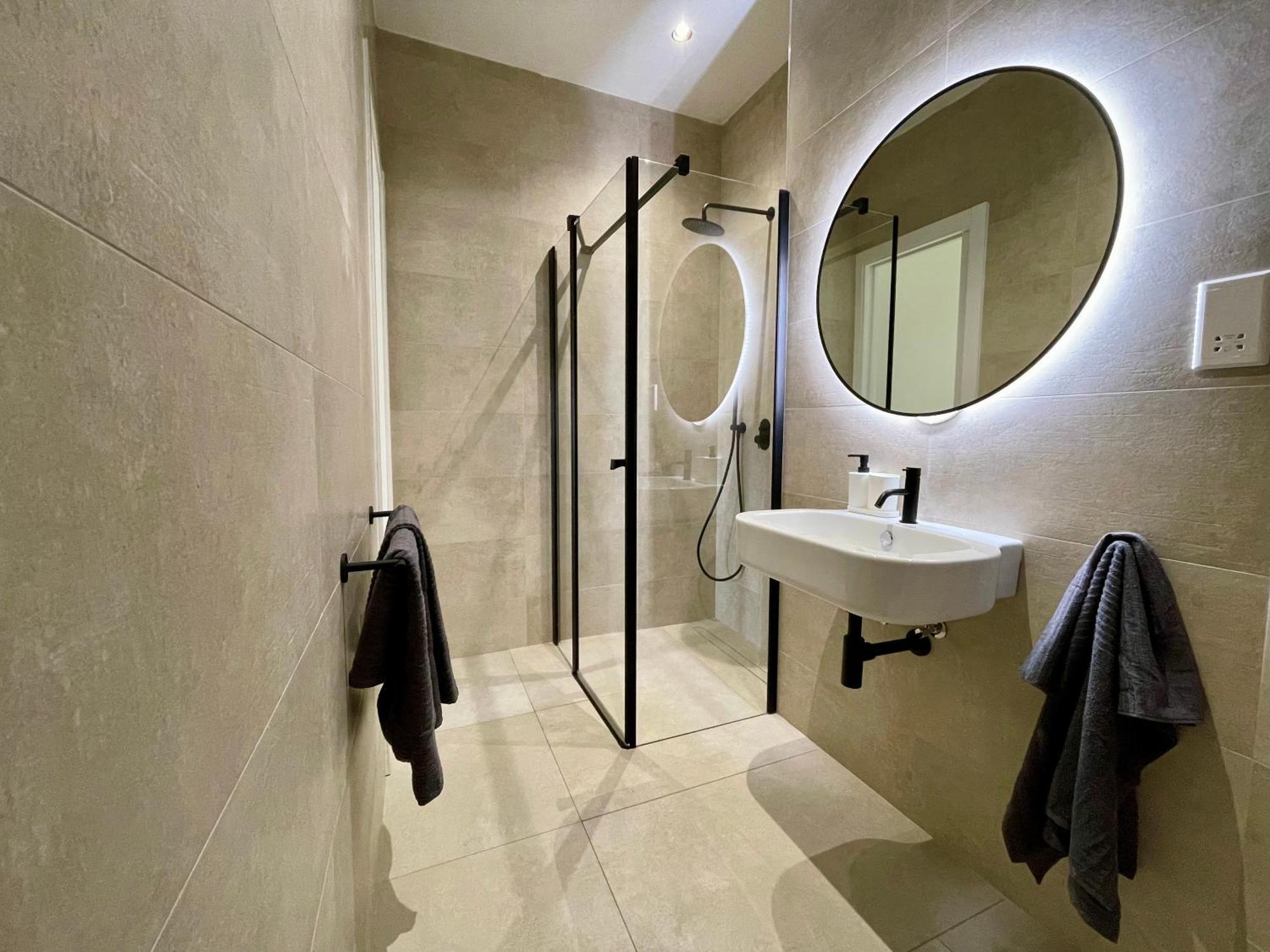 Bugibba Square Seafront Lux Apartments By Holi St. Paul's Bay Ngoại thất bức ảnh