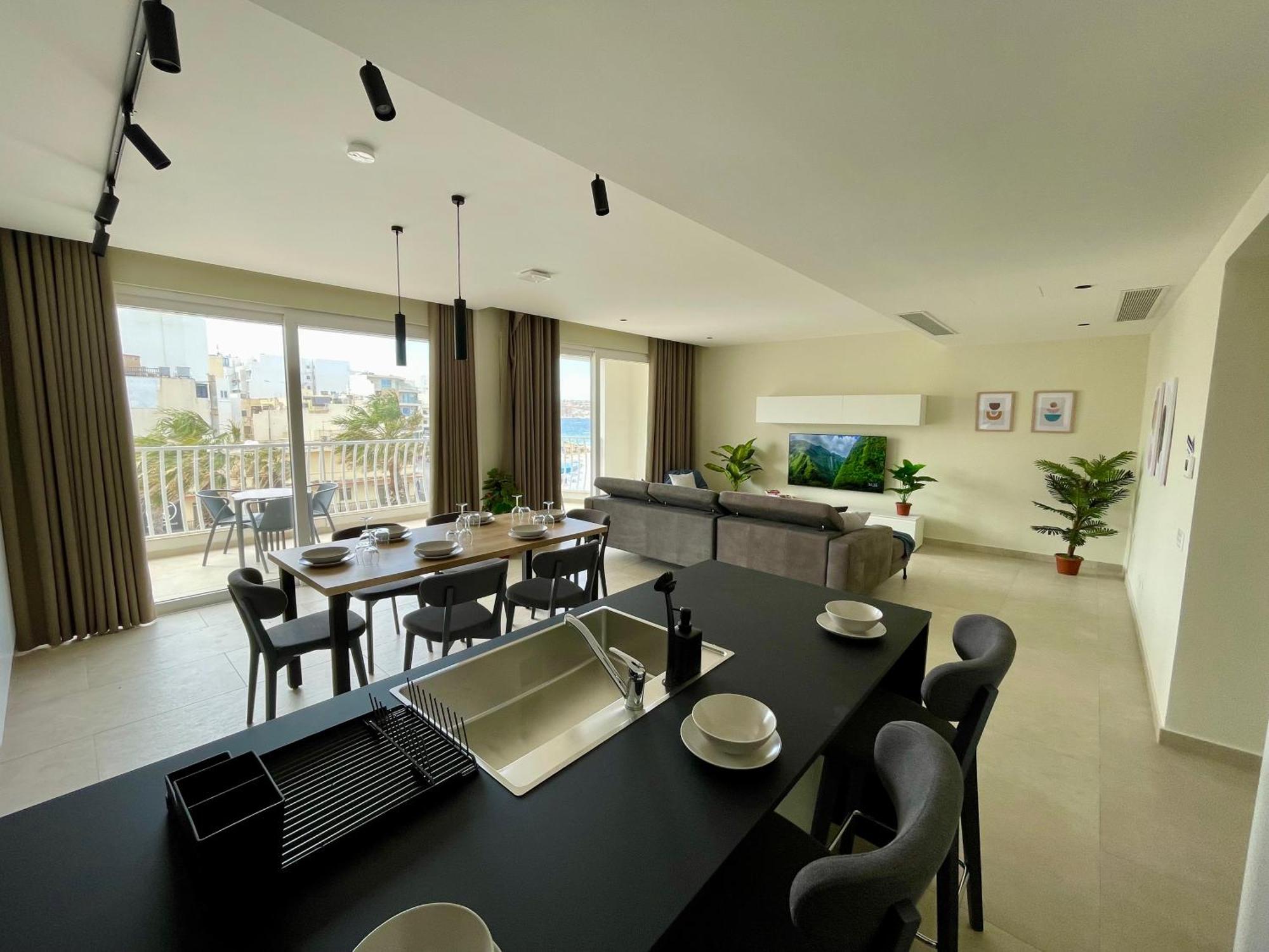 Bugibba Square Seafront Lux Apartments By Holi St. Paul's Bay Ngoại thất bức ảnh
