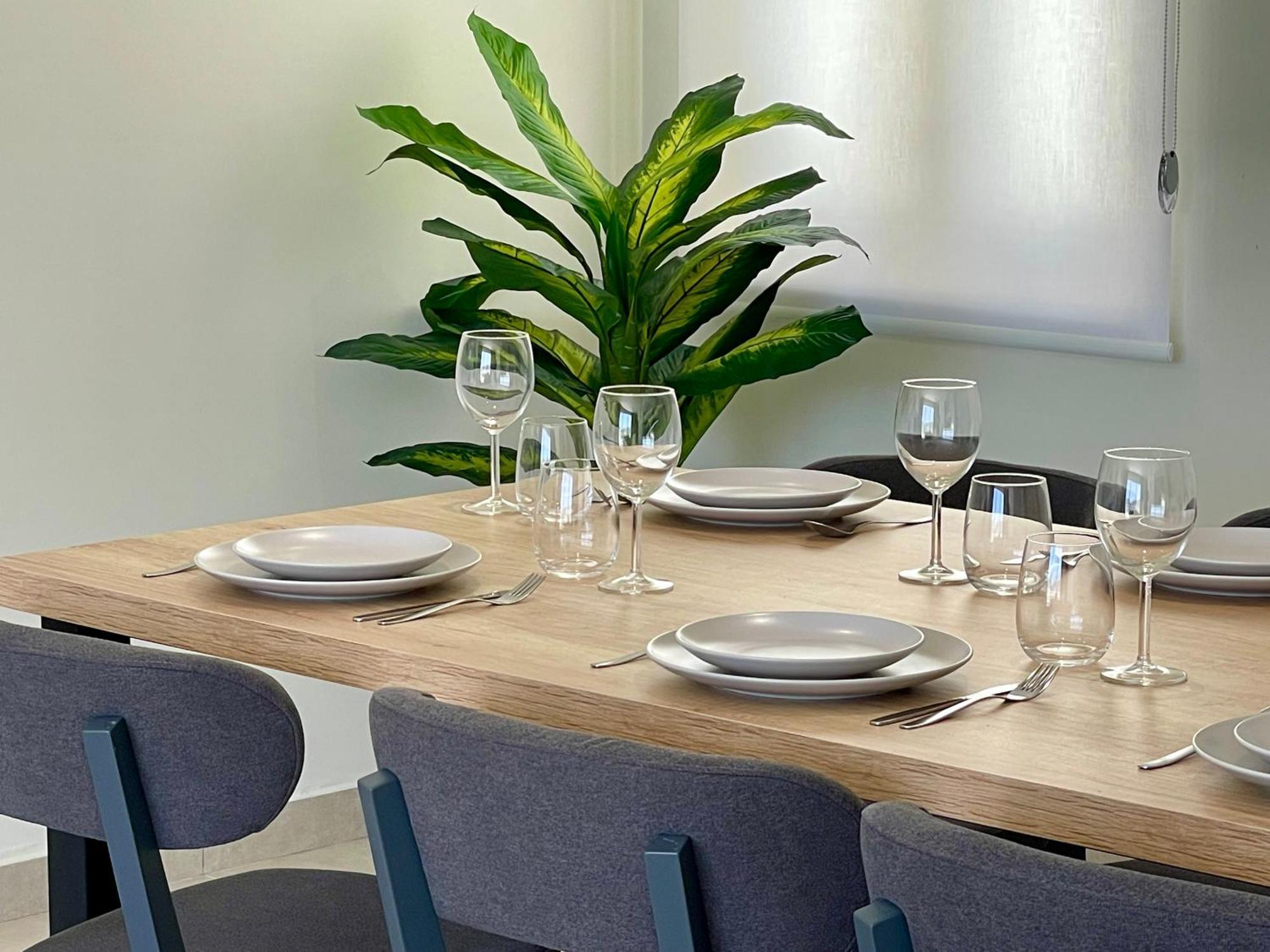 Bugibba Square Seafront Lux Apartments By Holi St. Paul's Bay Ngoại thất bức ảnh