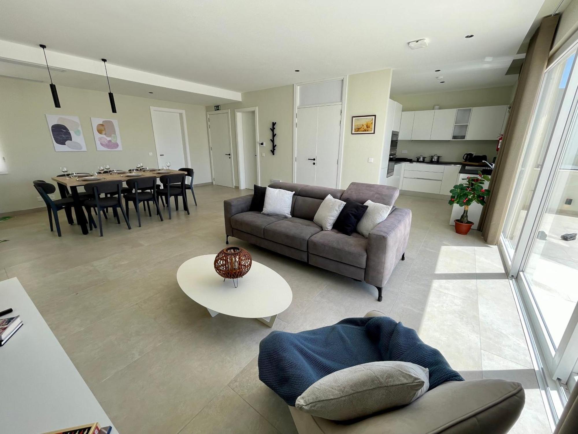 Bugibba Square Seafront Lux Apartments By Holi St. Paul's Bay Ngoại thất bức ảnh