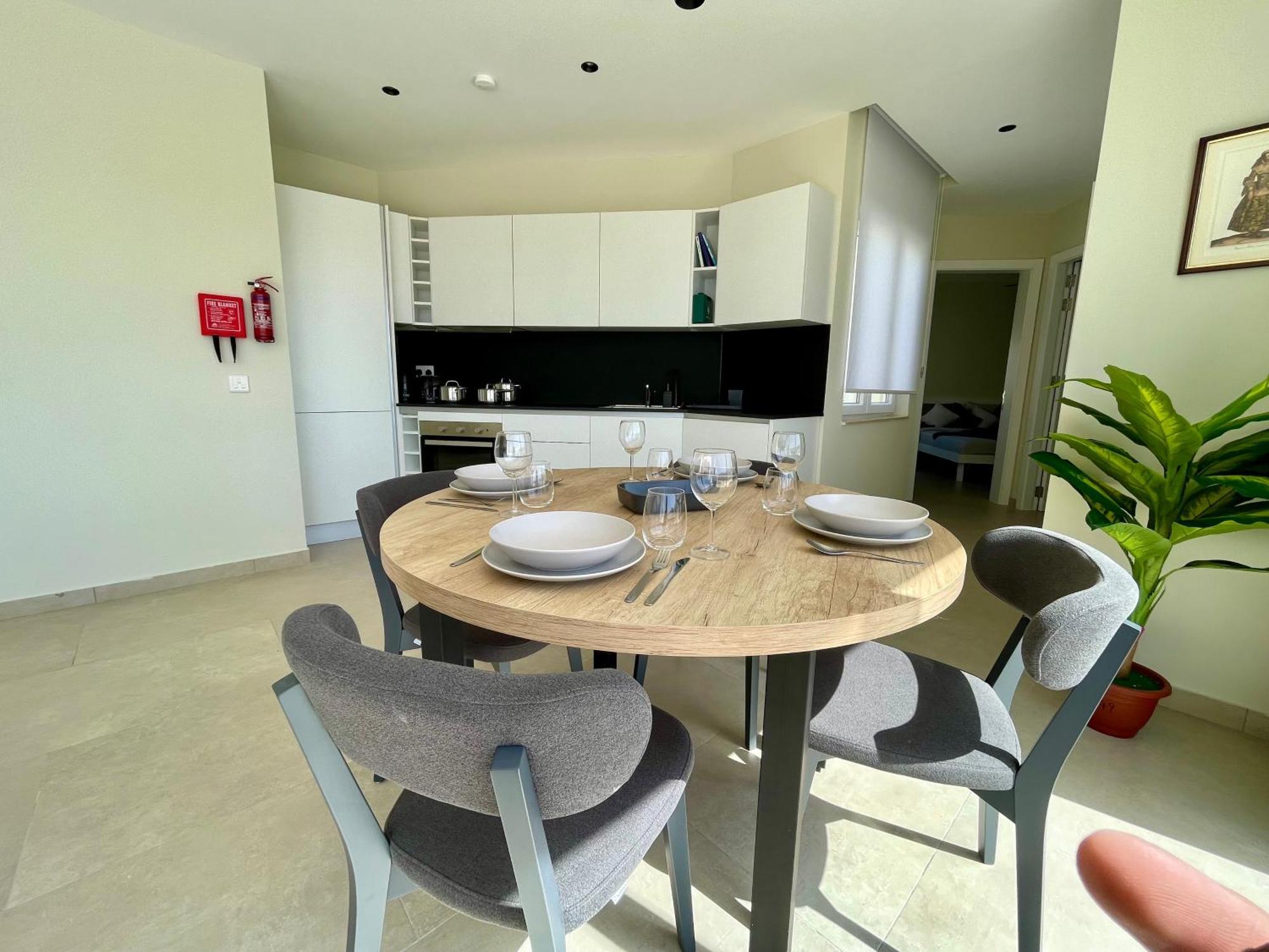 Bugibba Square Seafront Lux Apartments By Holi St. Paul's Bay Ngoại thất bức ảnh
